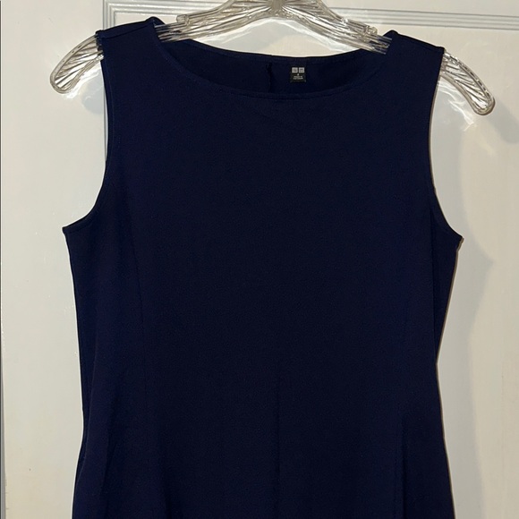 Uniqlo Women's Ultra Stretch AIRism Sleeveless Dress, Navy, Size S - Picture 4 of 9